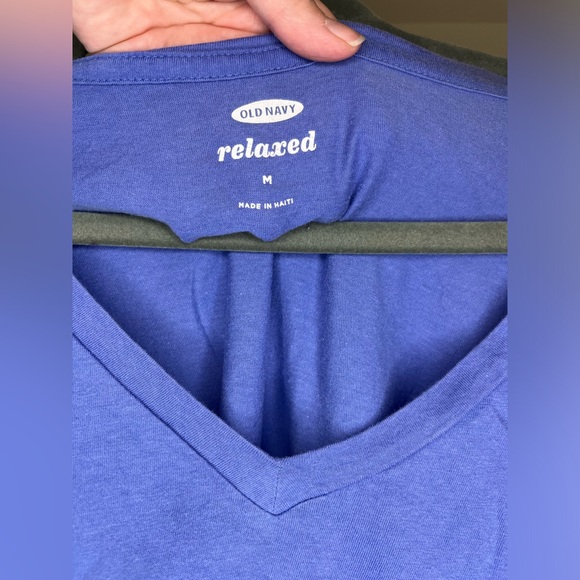 Old Navy Women’s long sleeve blue shirt size medium - Picture 3 of 9